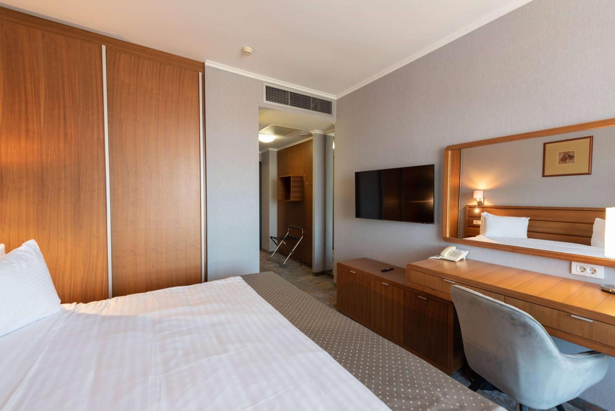 Hotel Wyndham 5*