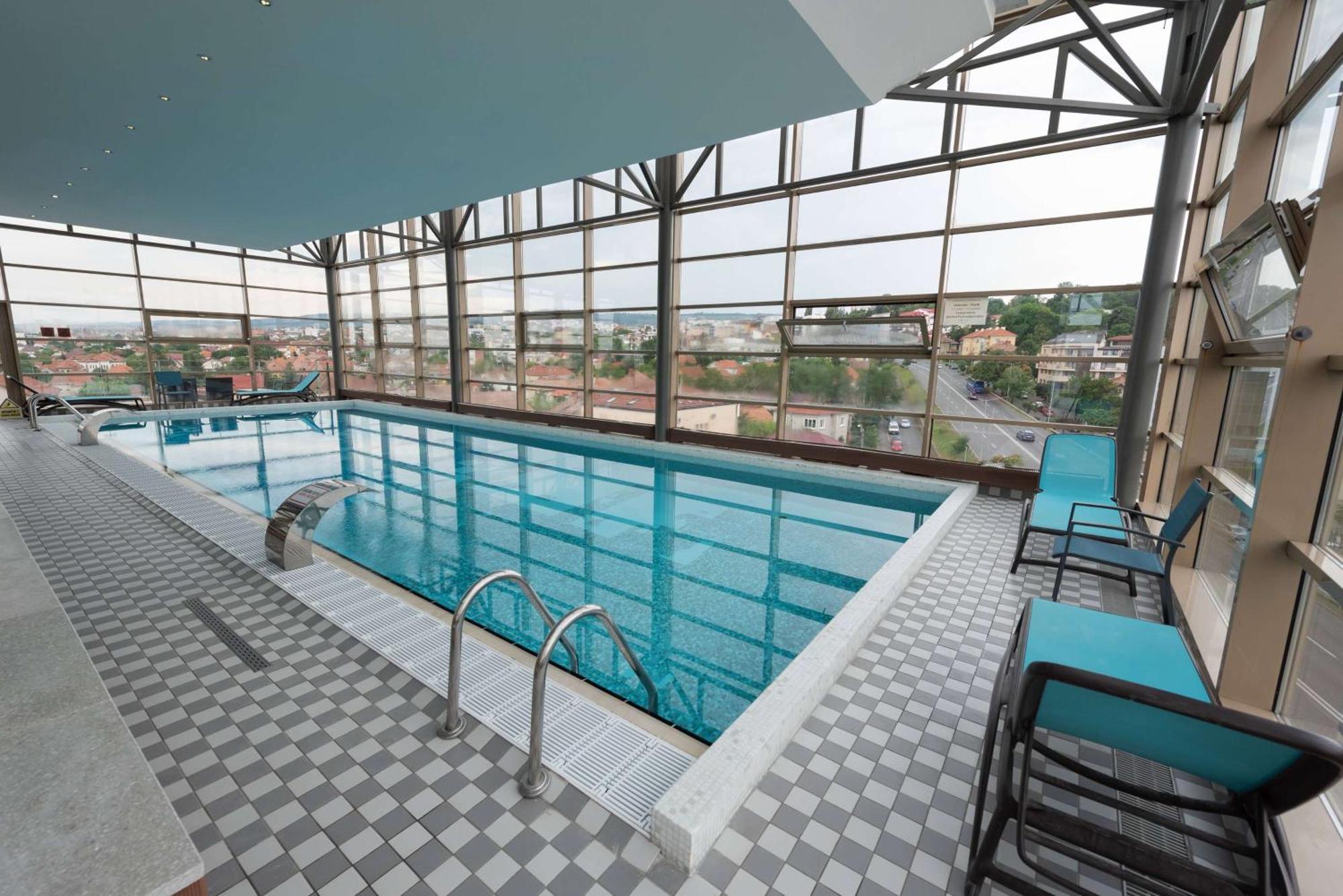 Wyndham Hotel 5*