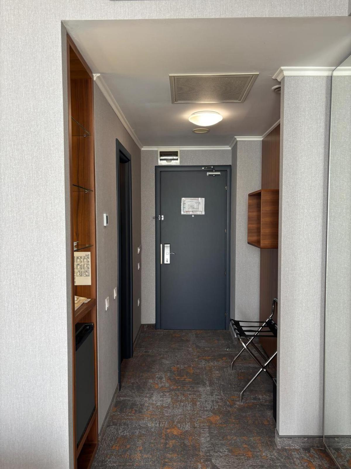 Wyndham Hotel